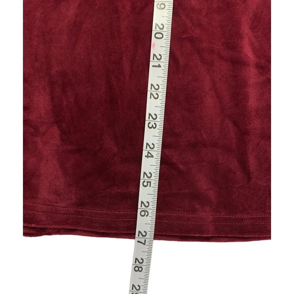 Westbound Women's Wine Cold Shoulder Top - Picture 5 of 7